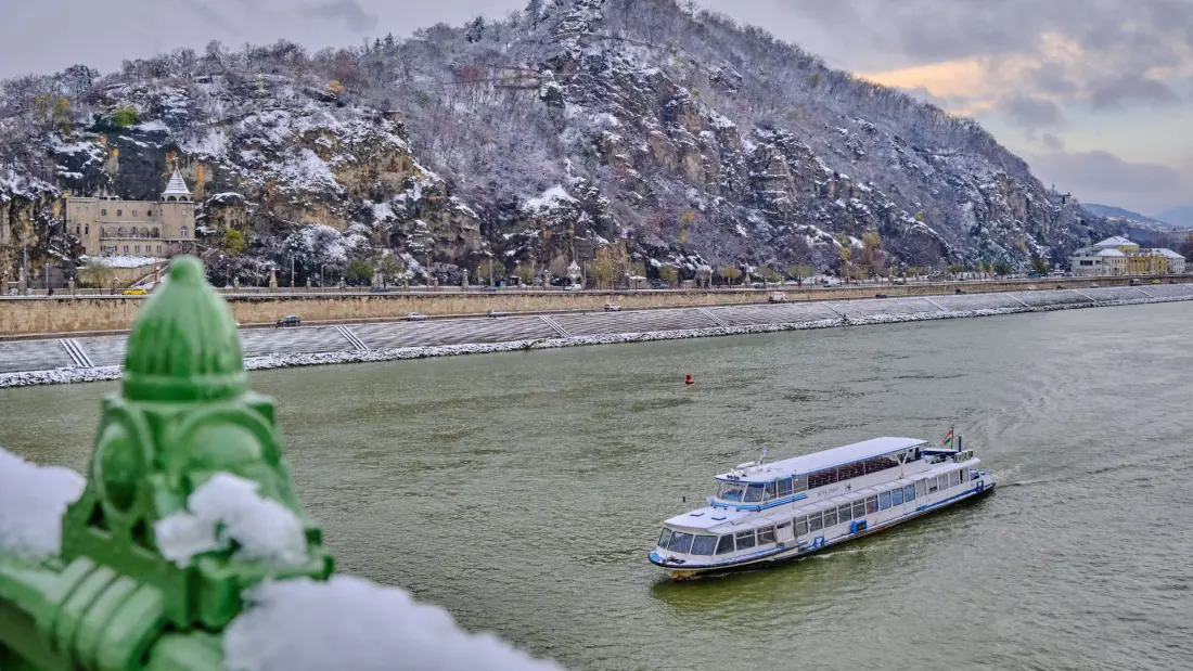 Budapest Hop-on Hop-off városnéző hajózás