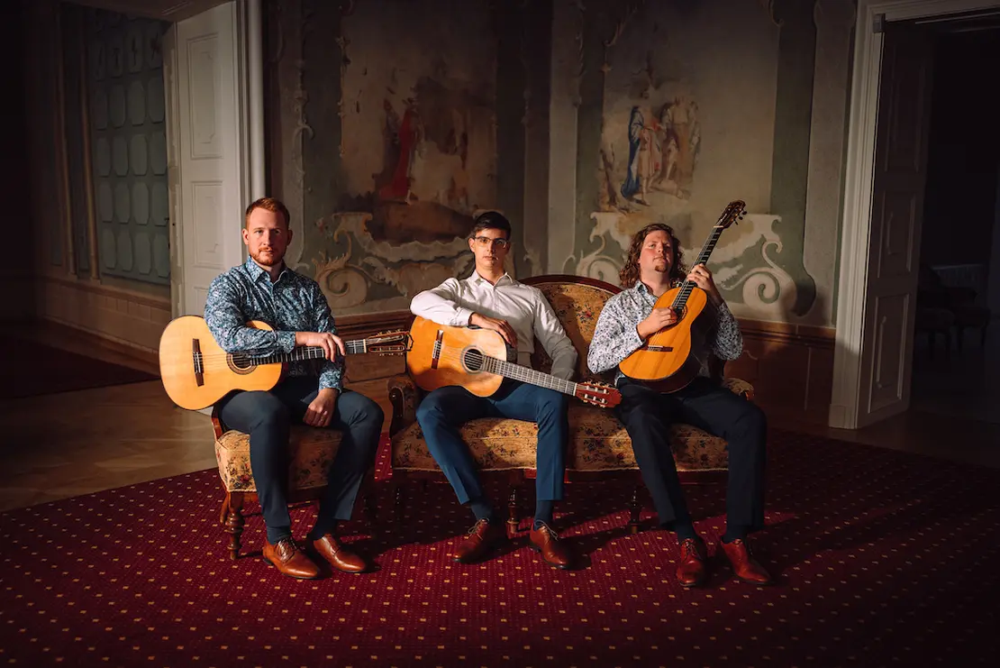 A Tritonus Guitar Trio hangversenye