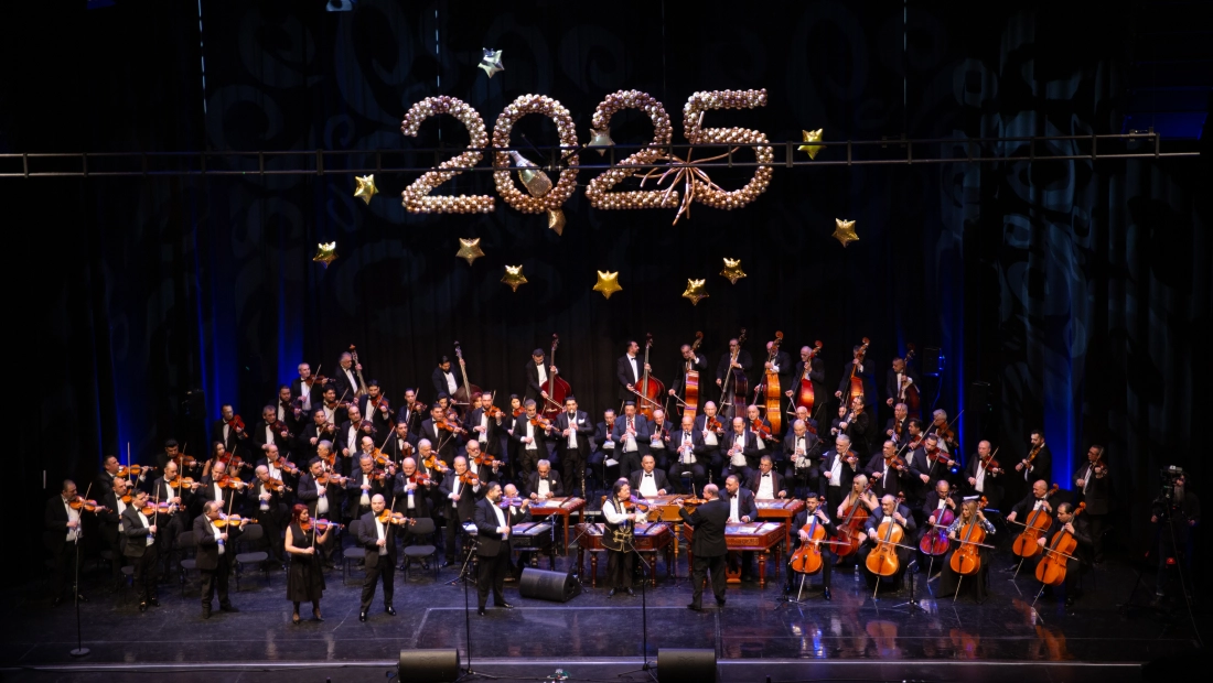 Link: "Zene-Bor" - a 100 Tagú Cigányzenekar évadzáró gálakoncertje