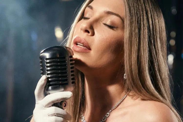 Kanizsa Gina: Vocalese Trio