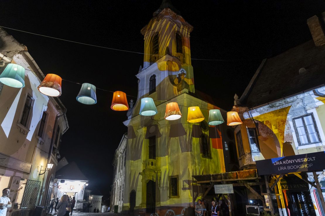 Link: MúzeumKorzó I Adventi múzeumi séta a Fő tértől a MűvészetMalomig