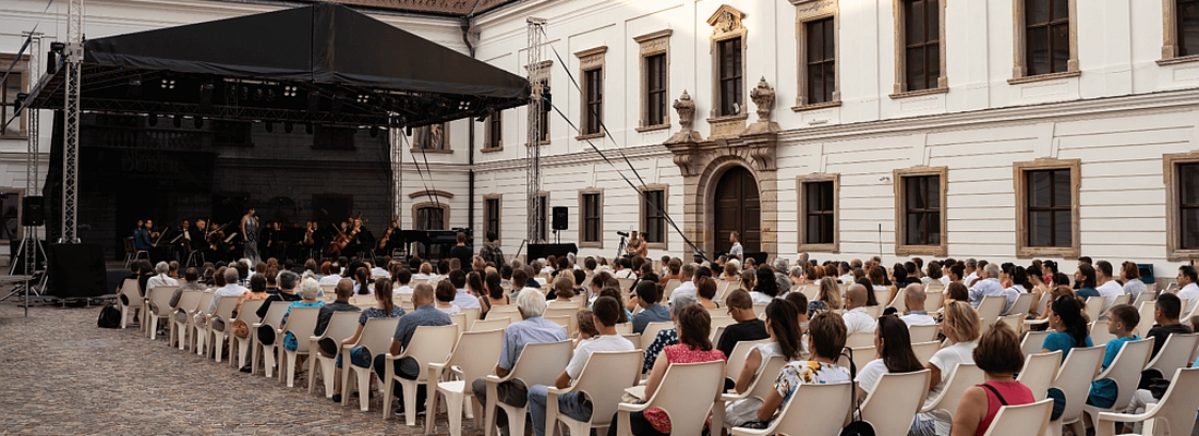 Pápa Város Fúvószenekara - koncert | A Hot Jazz Band és a Budapesti Vonósok koncertje